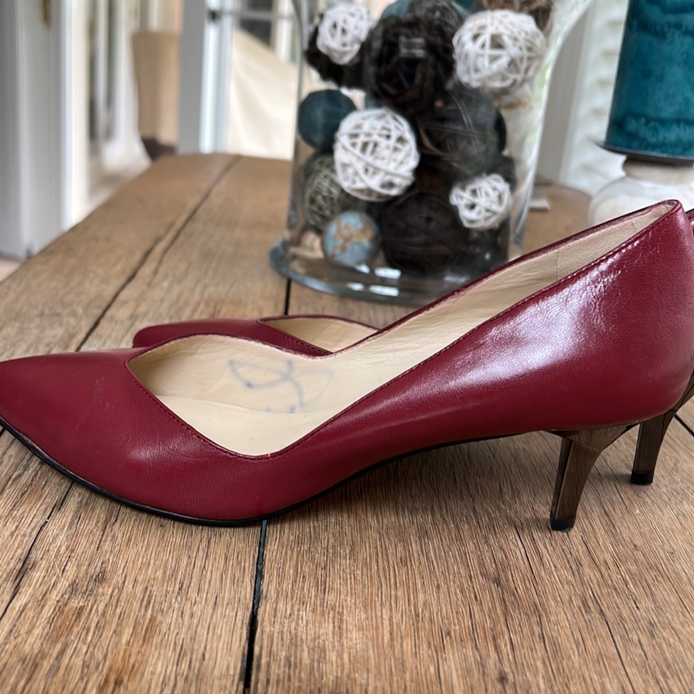 Charly Amar pumps